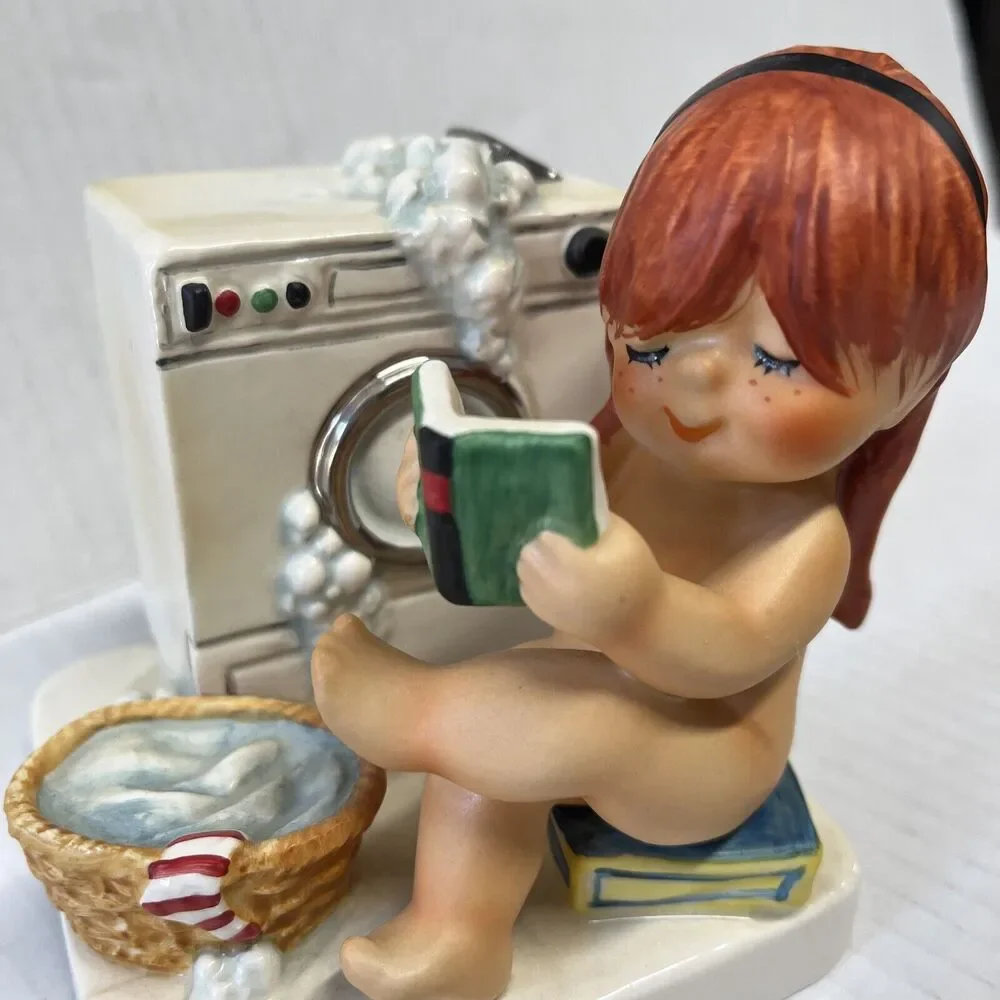 GOEBEL CHARLOT BYJ 74 REDHEAD AT WORK WASH DAY FIGURINE 1975 - Picture 2 of 5
